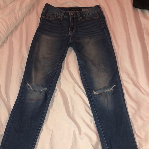 Aeropostale dark blue ripped jeans - Picture 2 of 3